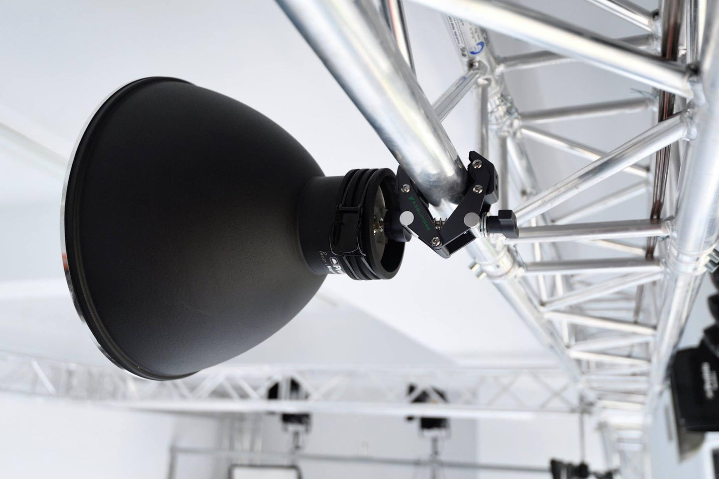 Savior Clamp, Articulated Jaws, Max Load: 66lbs, 9.XS1005, fit firmly onto any oddly shaped object, mount multiple pieces of equipment on one clamp
