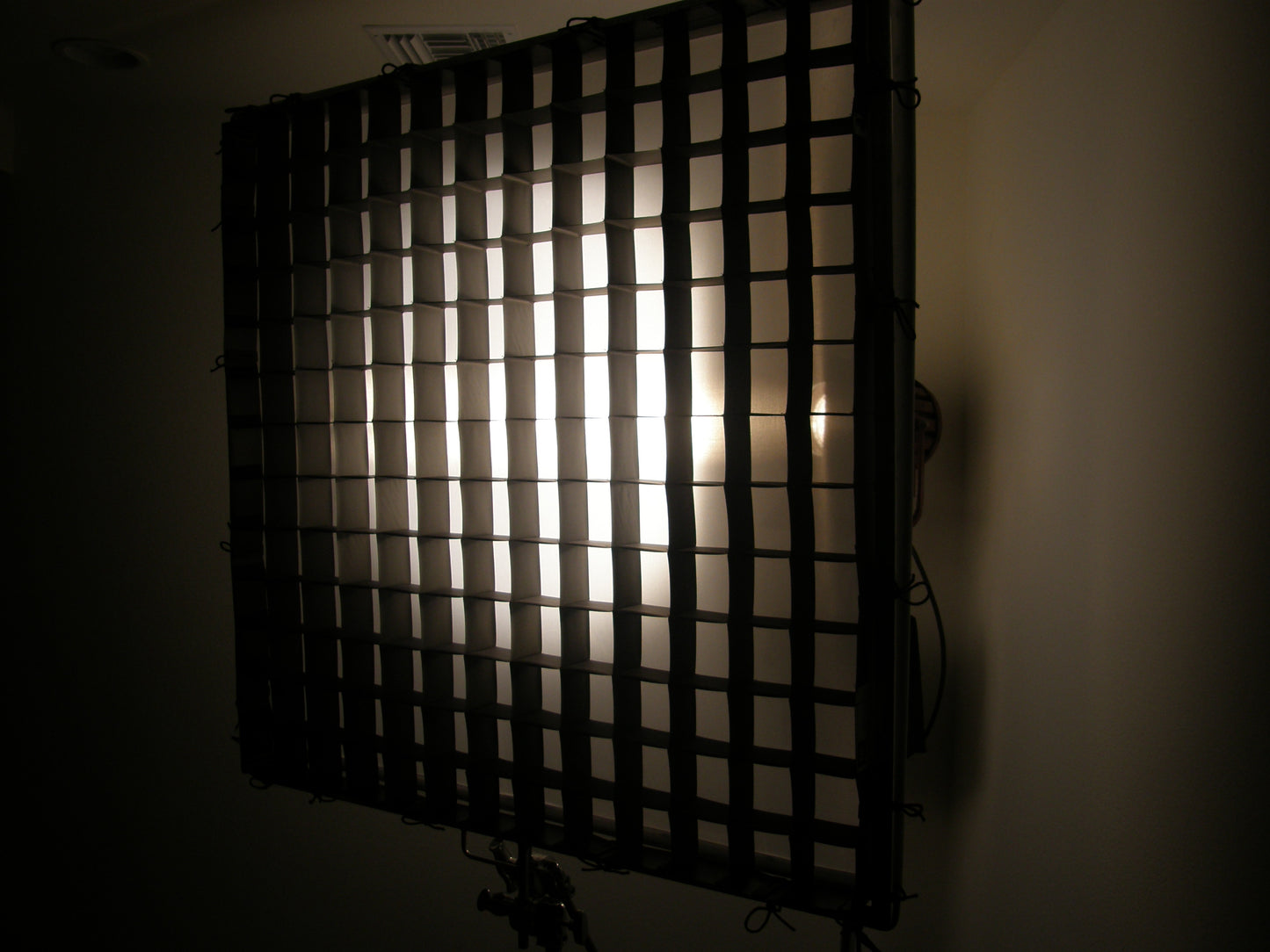 12' X 12' Fabric Egg Crate, 40° w/ Case
