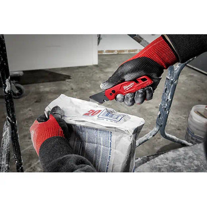 Milwaukee 48-22-1502 Fastback Folding Utility Knife with 5 Blade Storage - Grip Support Store