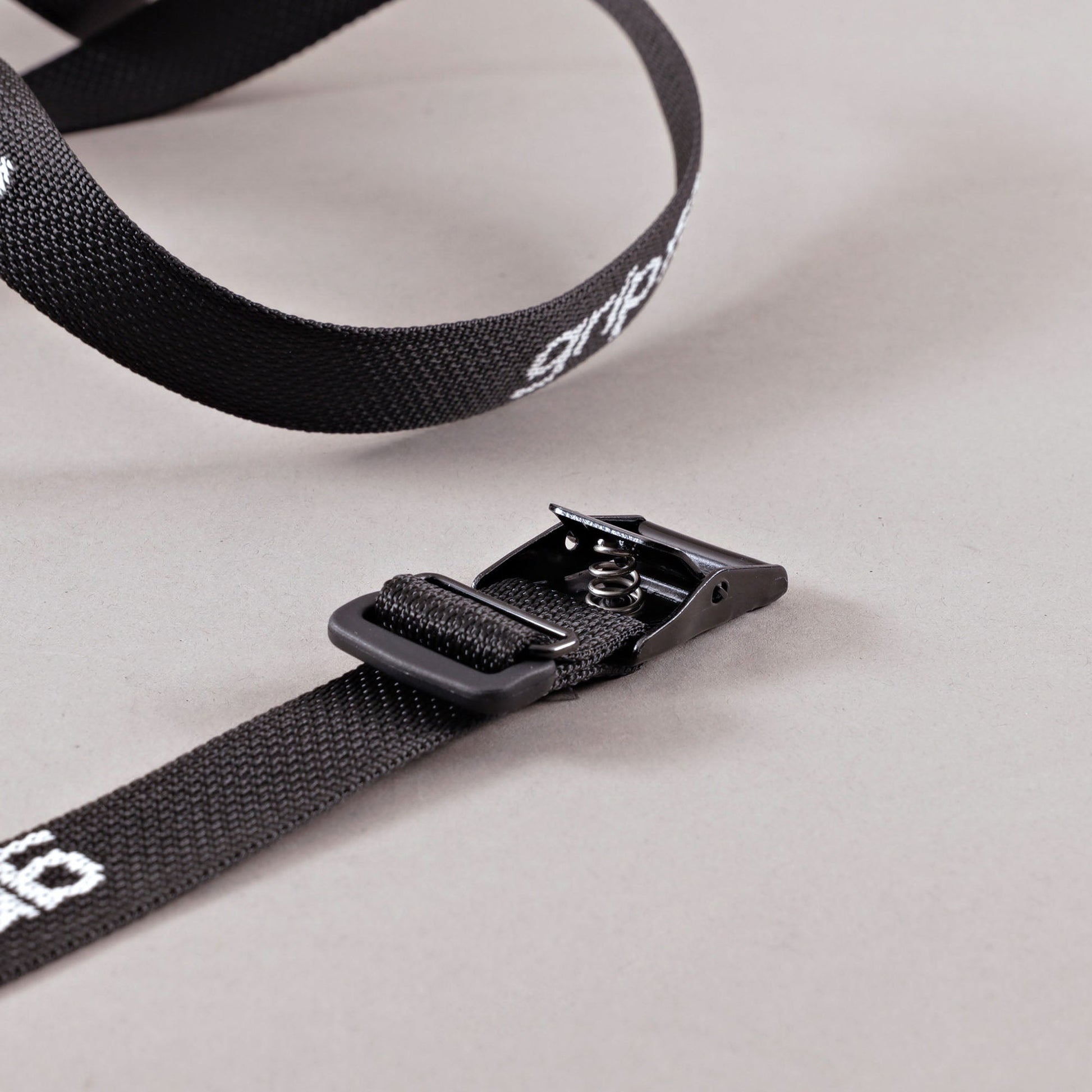 25mm - 4m LENGTH BLACK STRAP - Grip Support Store